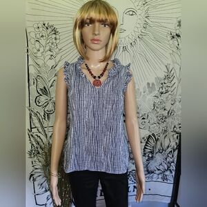 Like New Crown & Ivy Blue and White Checkered Blouse Size Small
